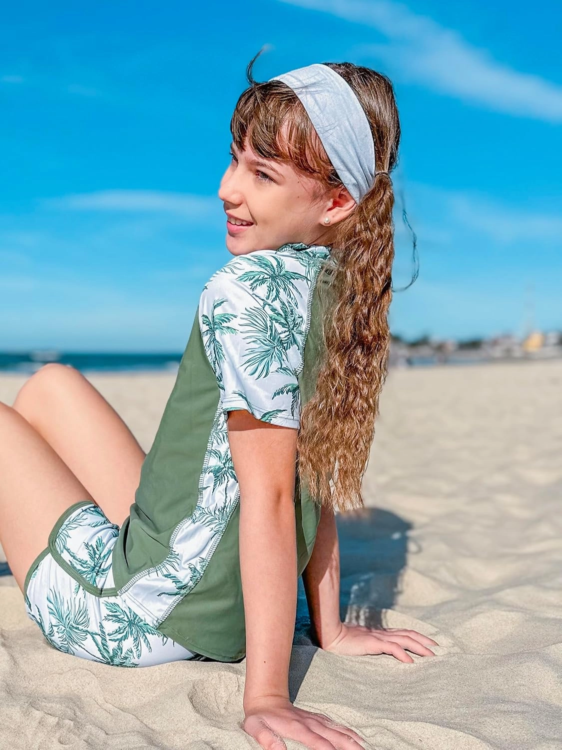 ADUKIDE Girls Rash Guard Swimsuit 2-Piece Bathing Suit UPF 50  Summer Beach Swimwear Size 7-16T