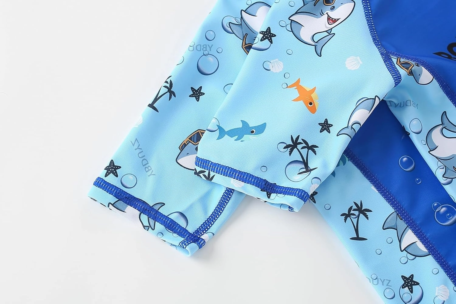AIWUHE Toddler Boys Swimsuit Set Rash Guard Boys' Swimwear Two Piece Bathing Suit and Swim Trunk with Hat UPF 50  3-8Y