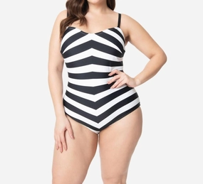 Chevron One Piece Swimsuit - Plus In Black/white