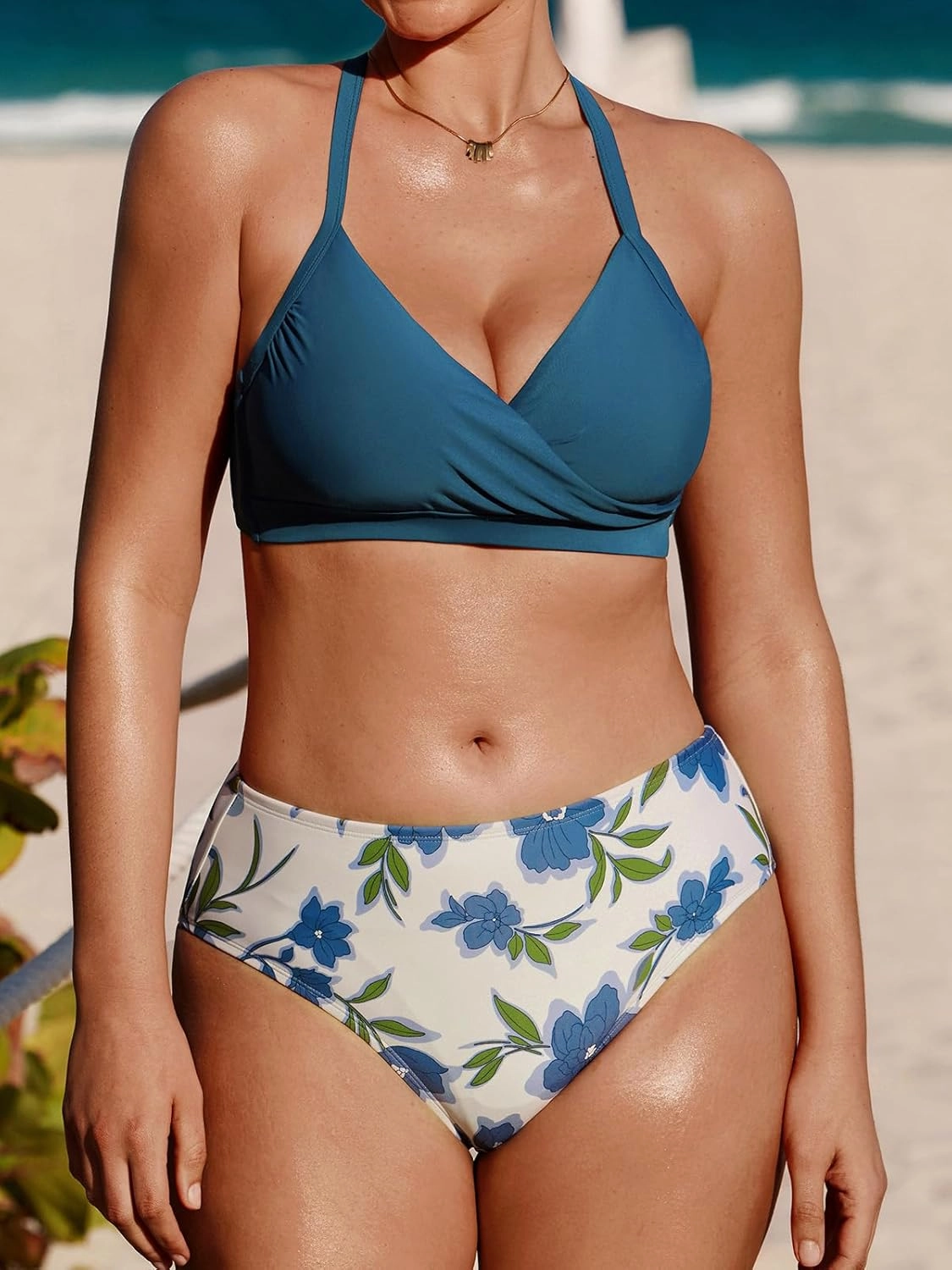 CUPSHE Women's Bikini Sets for Women Large Bust Two Piece Bathing Suit Surplice V Neck Criss Cross Mid Rise Retro