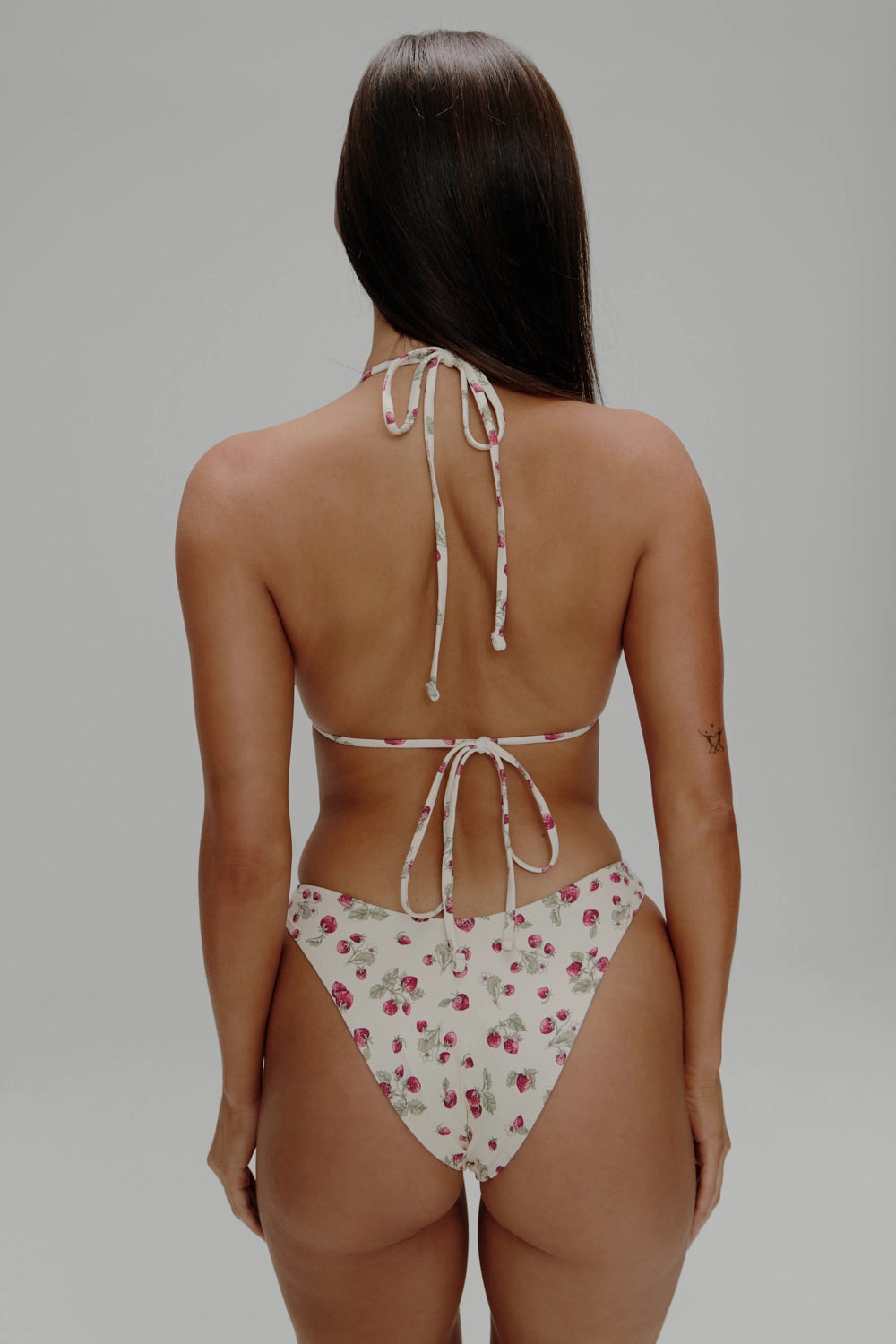 Dove Bikini Bottom - Strawberry Field
