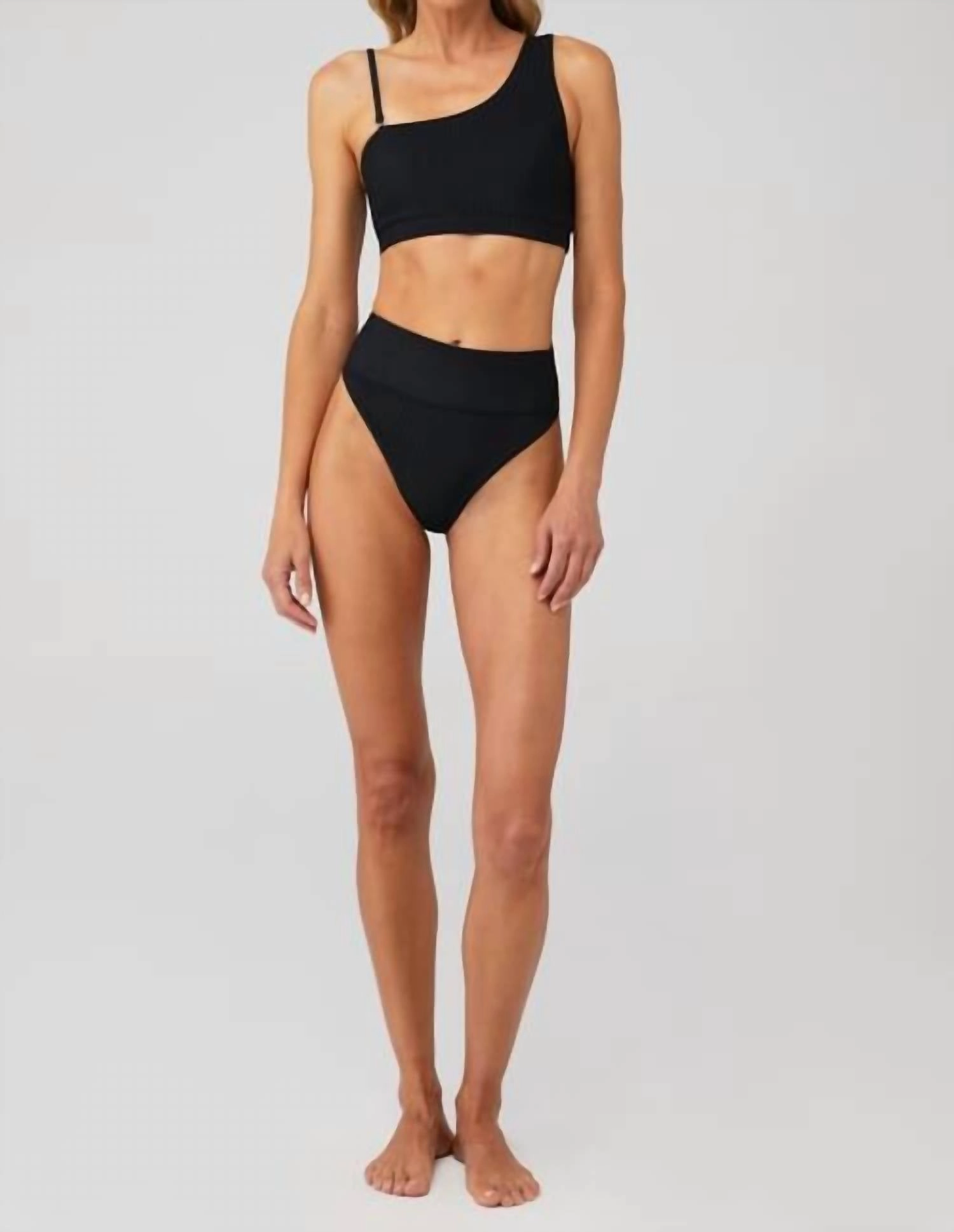 Ella Bikini Top In Black