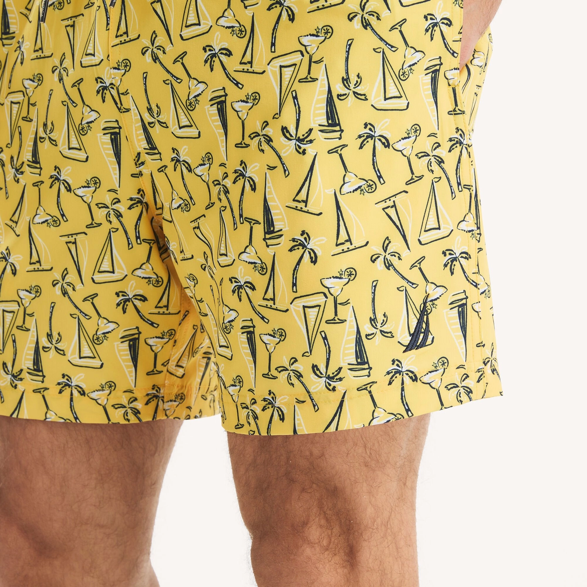 Nautica Mens 6" Printed Quick-Dry Swim