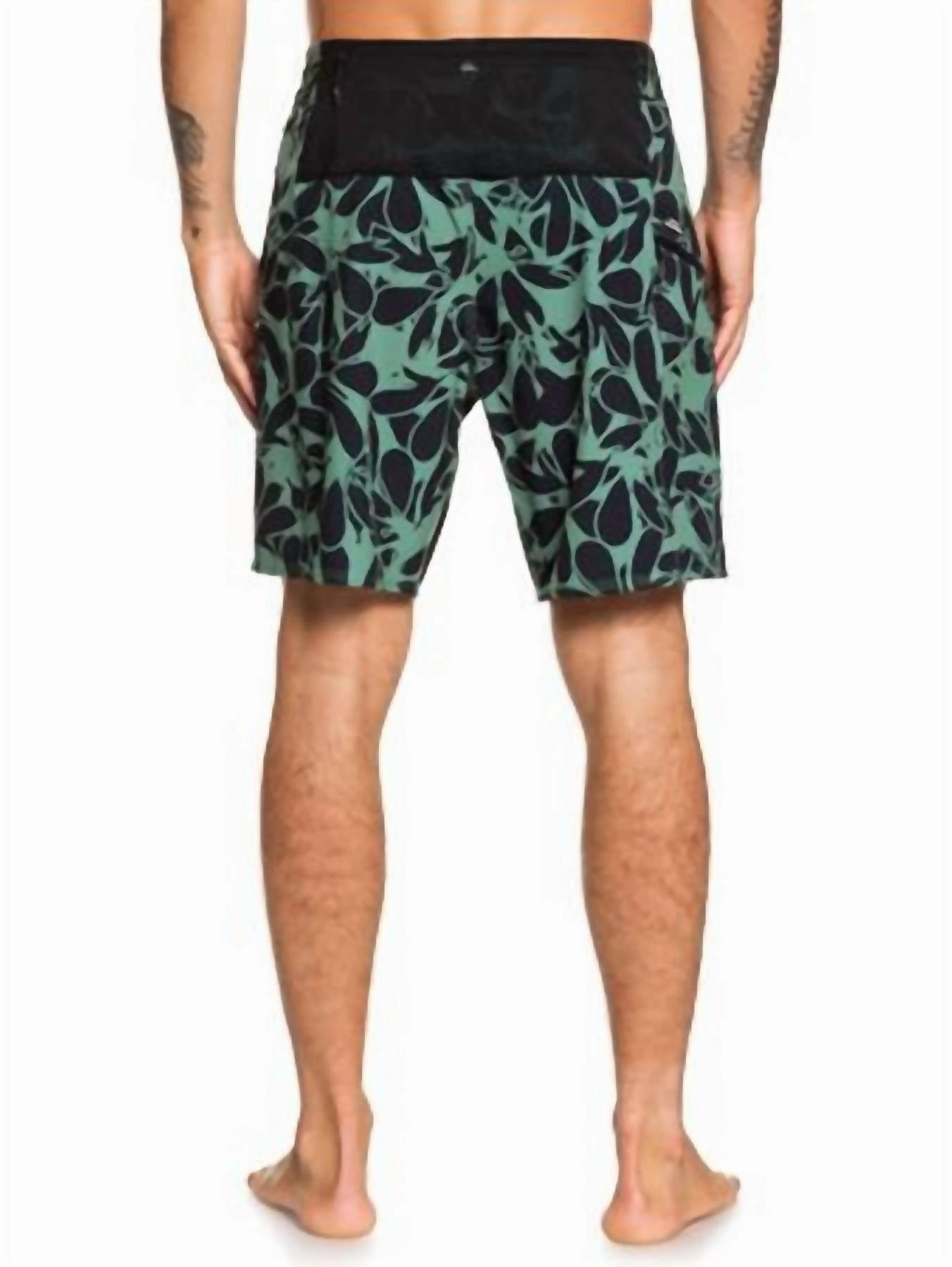Paddler Boardshort In Dark Ivy