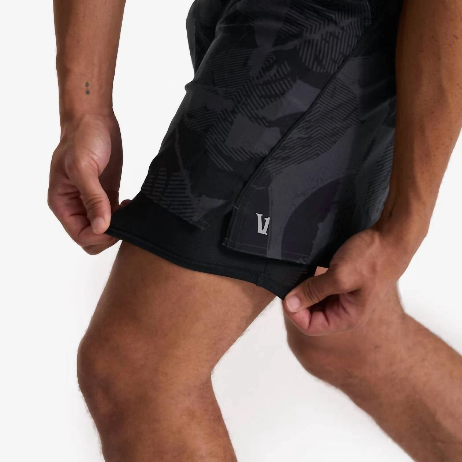 Trail Short In Charcoal Deco